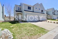 Building Photo - Spectacular views come with this Fantastic Golden Townhome