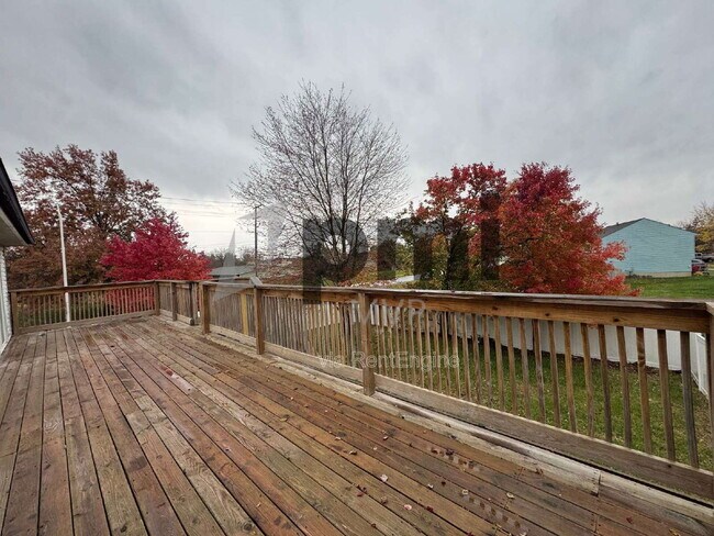 Building Photo - 1019 Cowton Dr