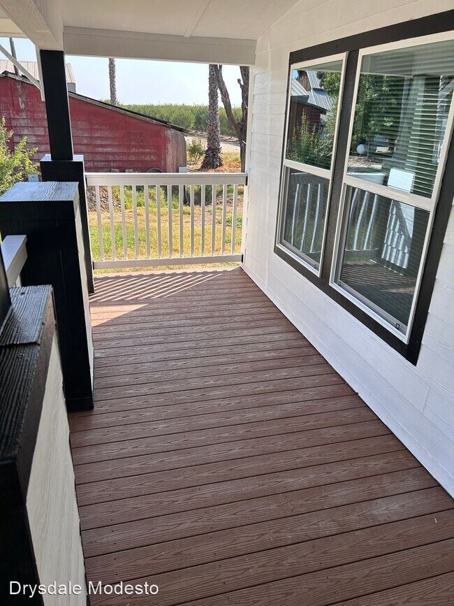 Building Photo - 2 br, 1.5 bath House - 3623 Toomes Rd.