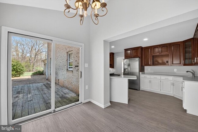 Building Photo - 21733 Oatlands Rd