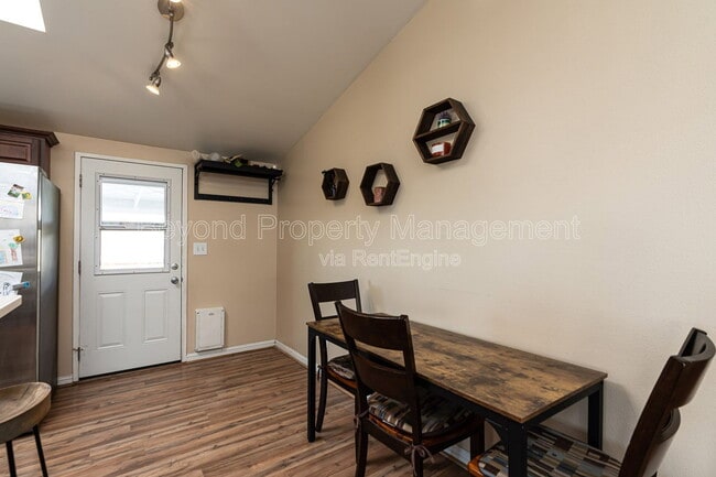 Building Photo - 3443 Lockwood Dr