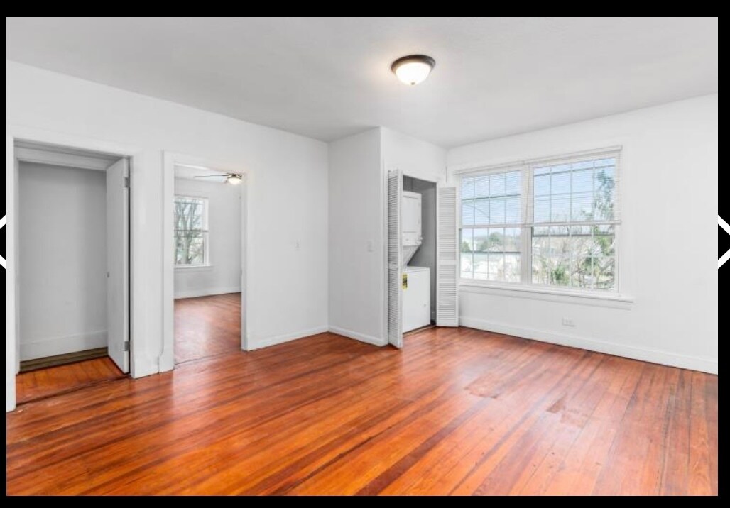 Building Photo - 294 Rhode Island Ave