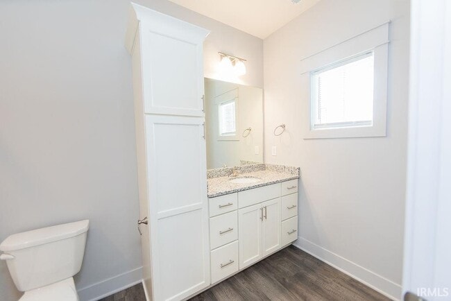 Building Photo - 1115 W Rangeview Cir