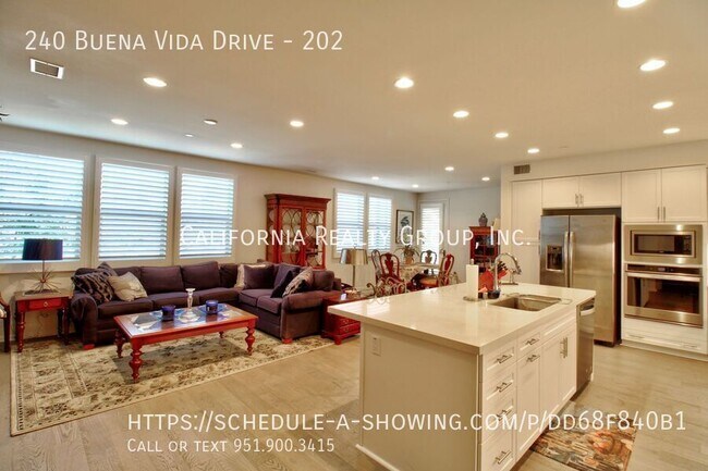 Building Photo - 240 Buena Vida Dr