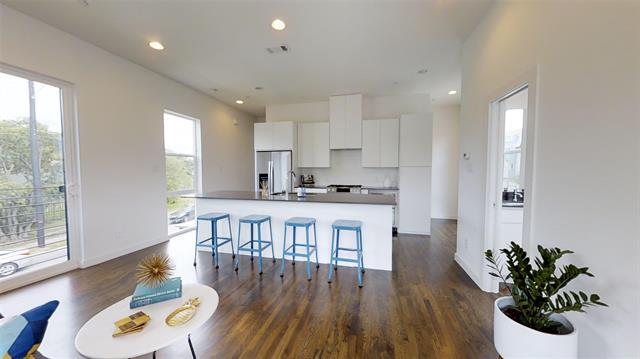 Building Photo - 4905 Live Oak St