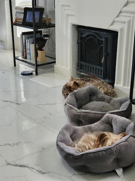 Building Photo - 200 NE 110th St