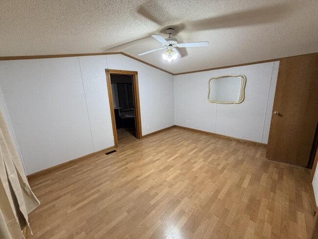 Building Photo - 10880 Hayesville Rd