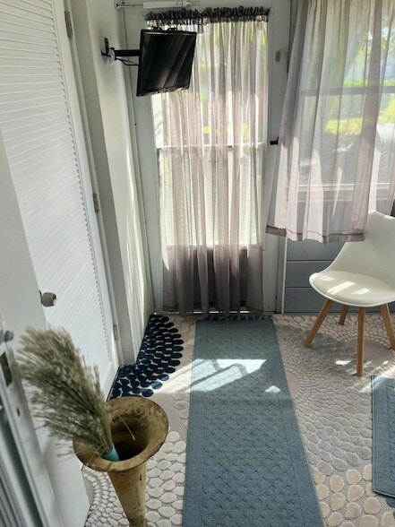 Building Photo - 2551 Emory Dr W