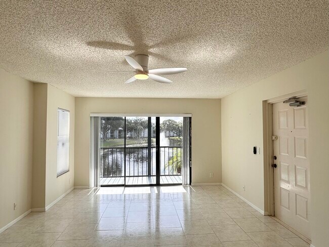 Building Photo - 1012 Green Pine Blvd