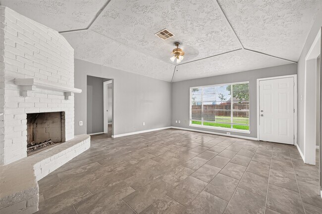 Building Photo - 9903 Towne Tower Ln