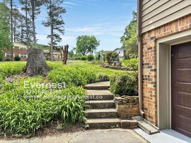 Building Photo - 3-Bedroom, 2-Bathroom Home with Basement a...