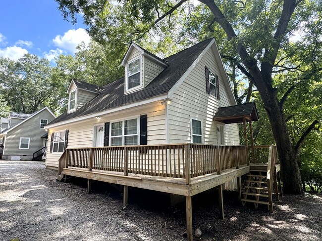 Primary Photo - 4br House near Campus, Stadium, Downtown! ...