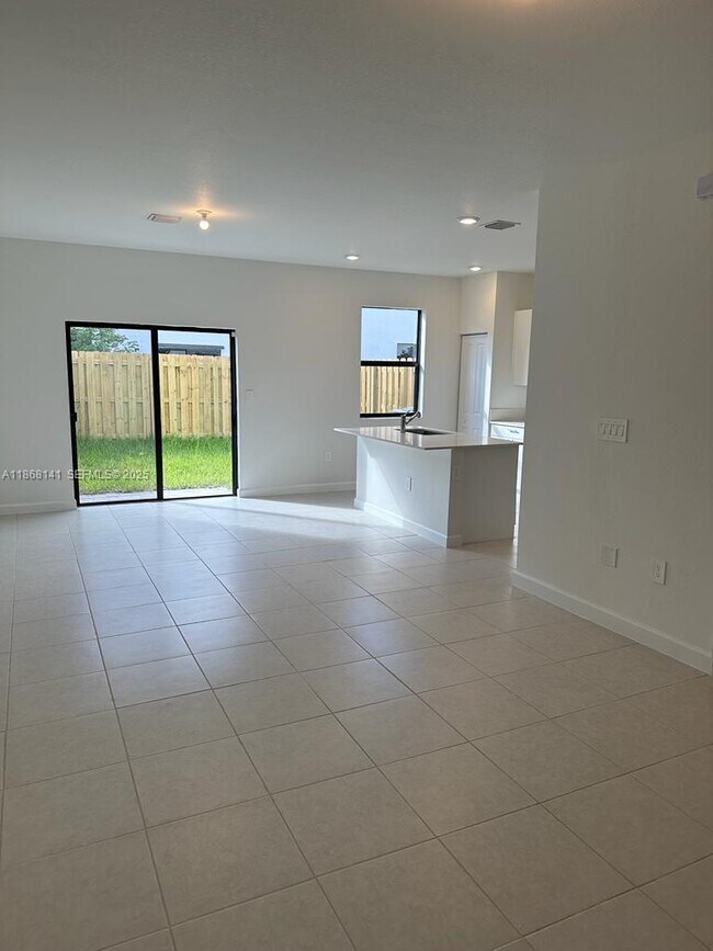 Building Photo - 11926 SW 245 Ter