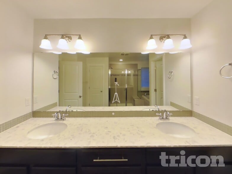 Building Photo - 4262 Novak Dr SW