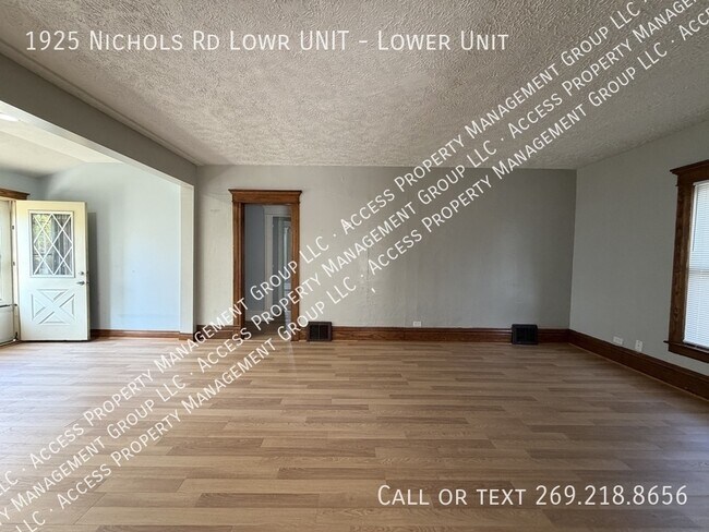 Building Photo - 1925 Nichols Rd