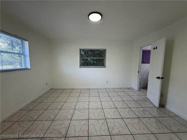 Building Photo - 618 Lake Groves Rd NW