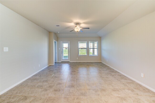 Building Photo - 1207 Cascade Hls Dr