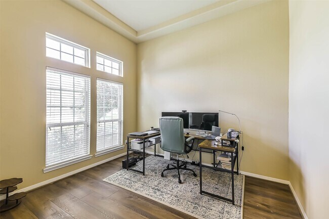 Building Photo - 111 Quail Meadow Dr