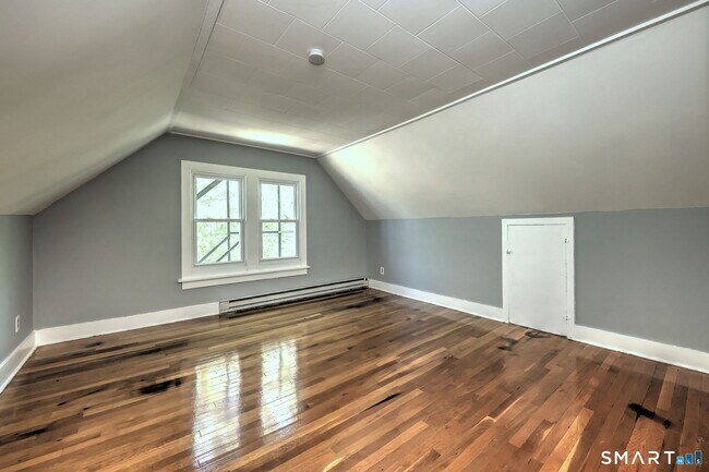 Building Photo - 90 N Turnpike Rd