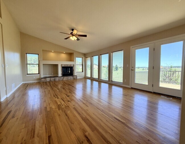 Building Photo - 18515 Peaceful Pines