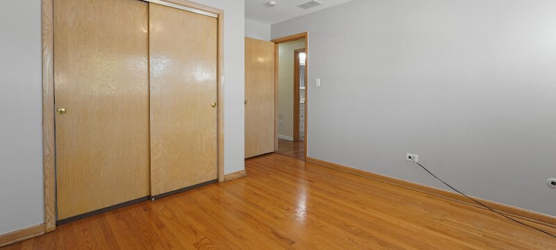 Building Photo - 3803 S Lombard Ave