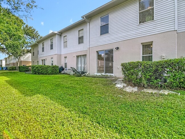 Building Photo - 9856 Ashburn Lake Dr