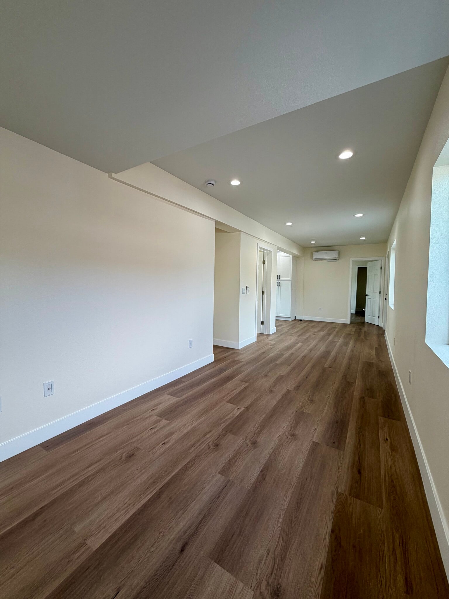 Building Photo - 8965 San Juan Ave