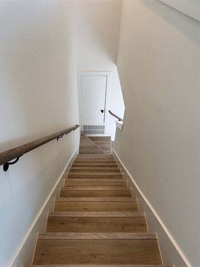 Building Photo - 22230 Dutch Oven Dr