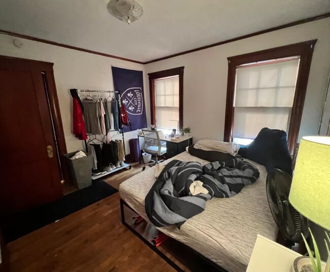 Building Photo - 15 Upland Rd