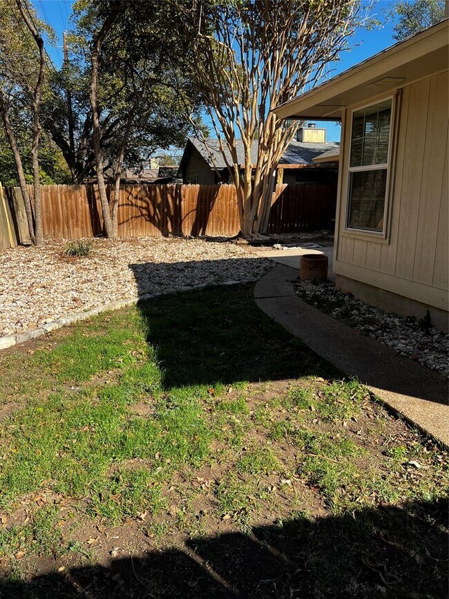 Building Photo - 13169 Mill Stone Dr