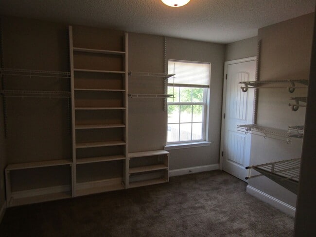 Building Photo - 34 Wythe St