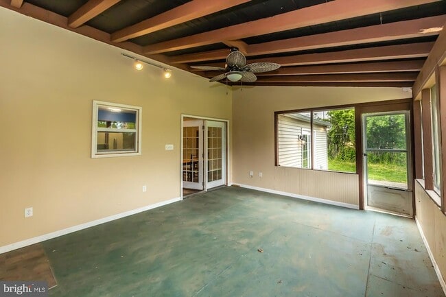 Building Photo - 3204 Norma Dr