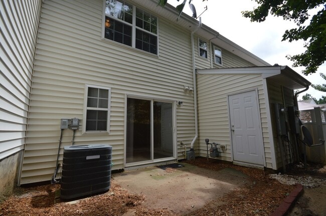 Building Photo - 8026 River Watch Ln