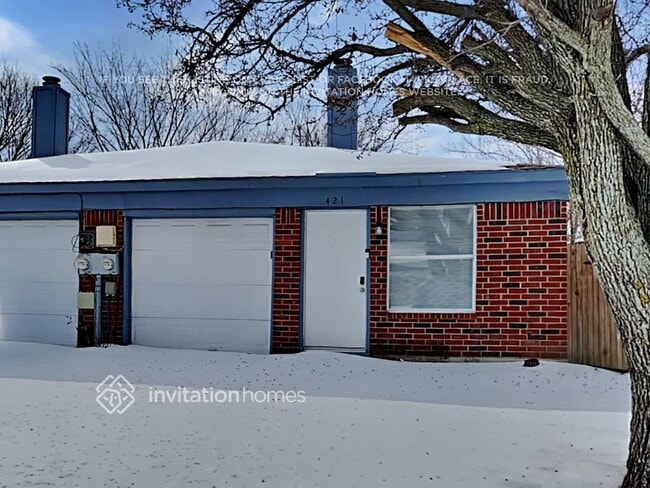 Building Photo - 421 Casie Ct