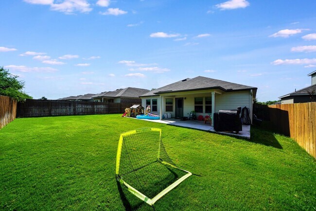 Building Photo - Stunning Home with 3-Car Garage in New Bra...