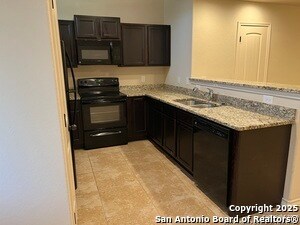 Building Photo - 7117 Micayla Cv