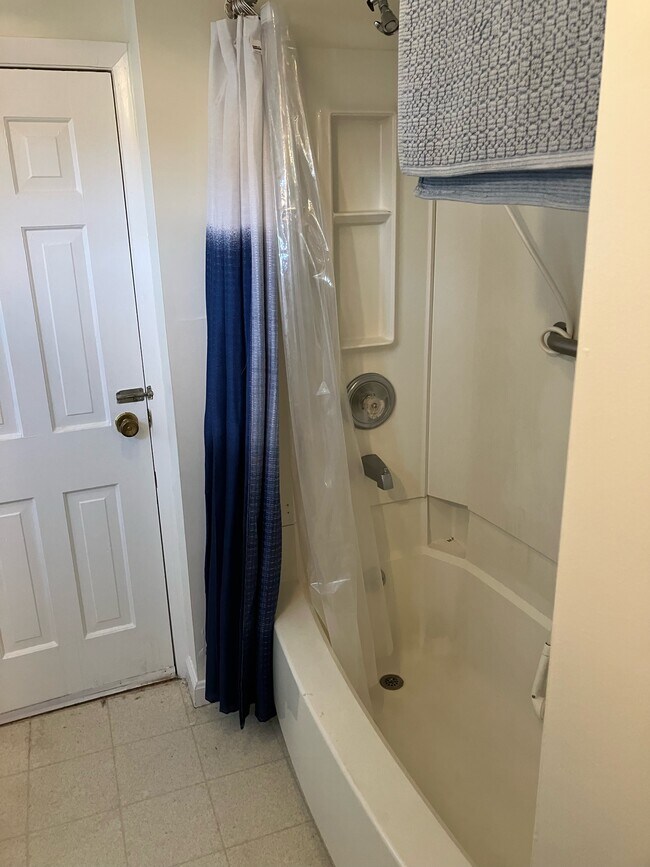 Building Photo - 200 Cannon St