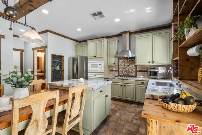 Building Photo - 28123 Gibraltar Ln