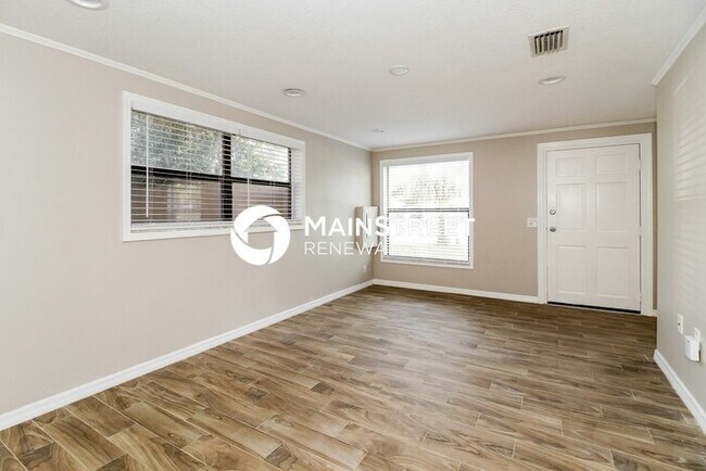 Building Photo - 3 Bedroom Pet-Friendly Home in Longwood, F...