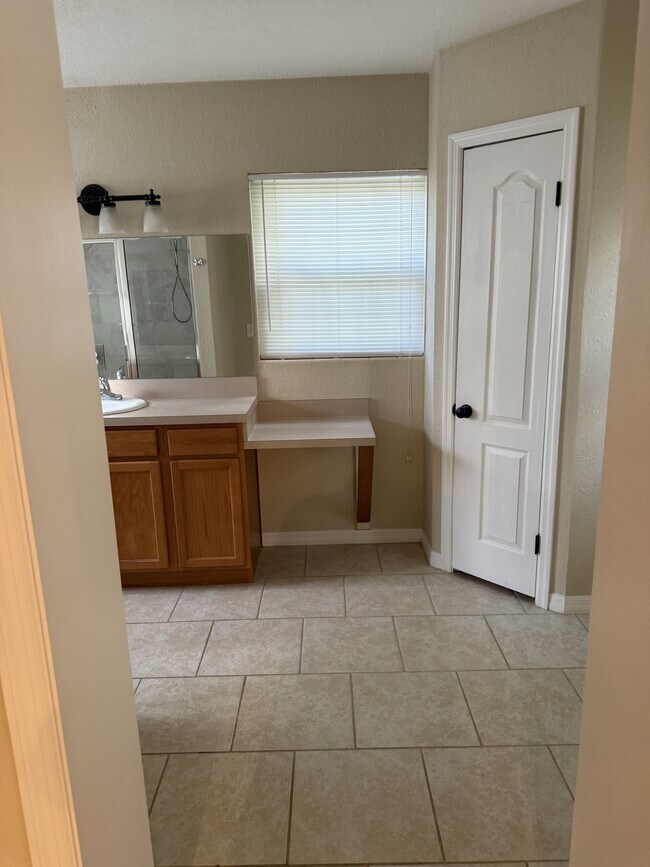 Building Photo - 509 Brightwood Ave