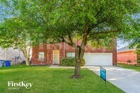 Building Photo - 2109 Chisolm Trl