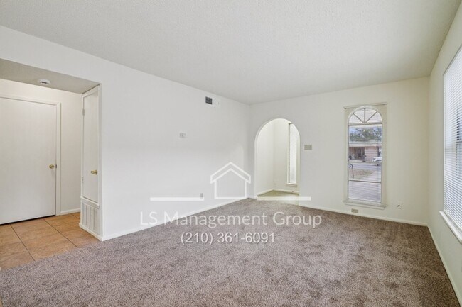 Building Photo - 6604 Cherryleaf St