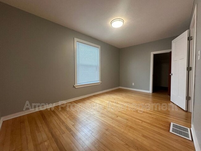 Building Photo - 626 N 23rd St