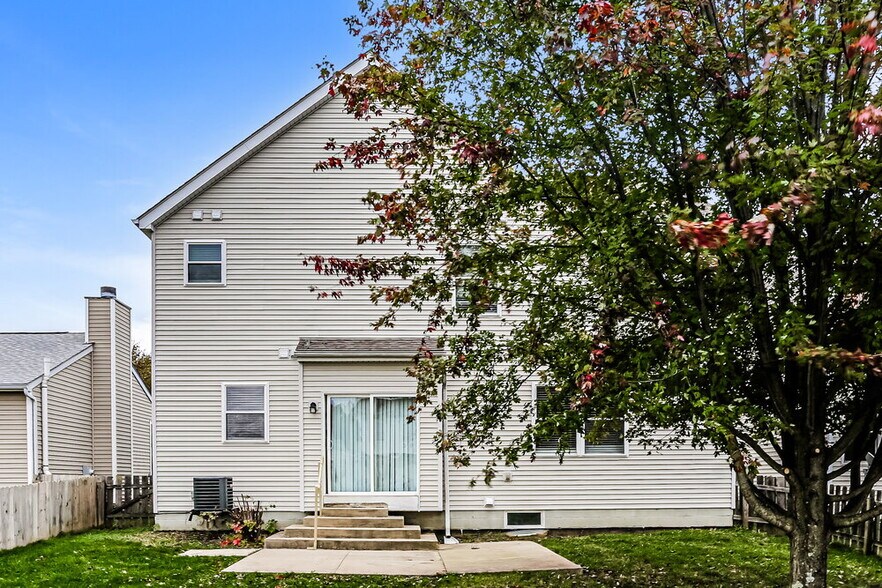 Building Photo - 795 Shellbark St