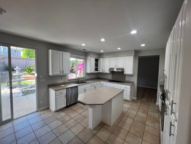 Building Photo - 29404 Pebble Beach Dr