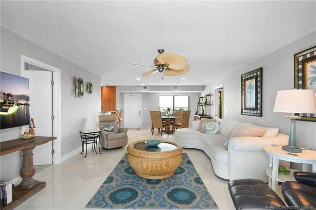 Building Photo - 2375 NE Ocean Blvd