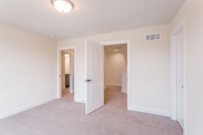 Building Photo - 2310 Lovie Ln