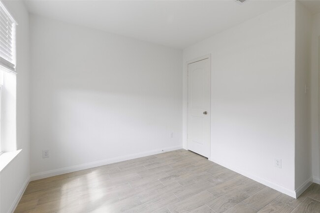 Building Photo - 8115 Vacek Meadows Loop