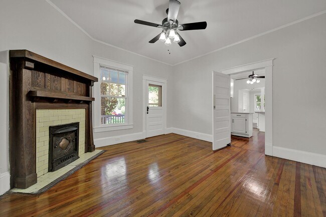 Building Photo - Restored Victorian Home