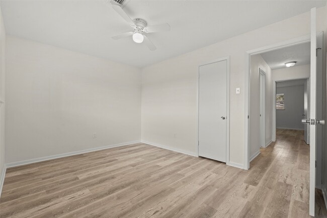 Building Photo - 3214 Flamborough Dr